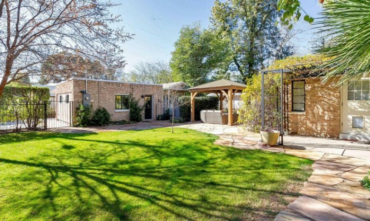 Best Little Guesthouse In Melrose! New Listing! Phoenix Bagian luar foto