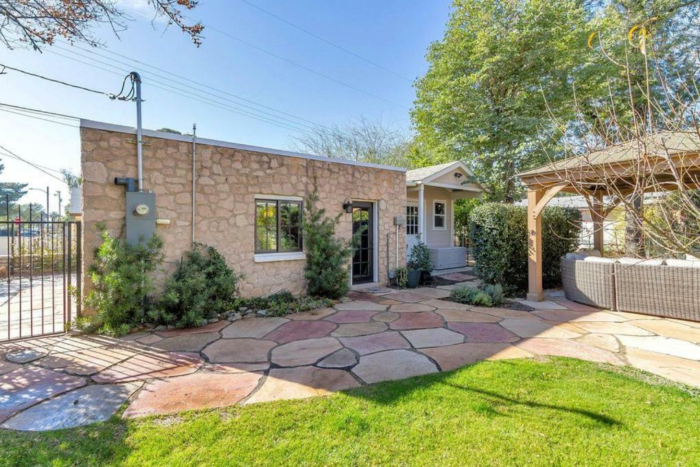Best Little Guesthouse In Melrose! New Listing! Phoenix Bagian luar foto